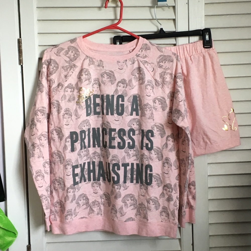 NEVER WORN Disney Princess pajamas ✨